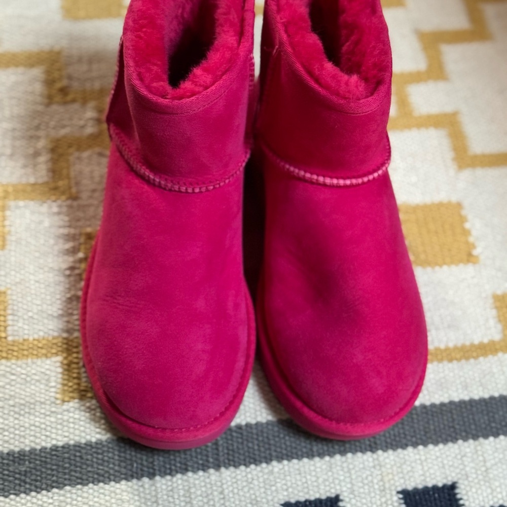UGG Classic Mini II Ankle Pink Suede Boot